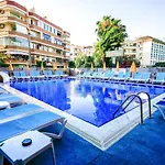 فندق أرسي 4*